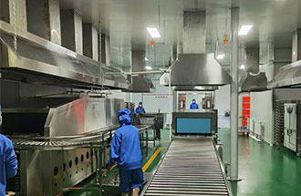 9月2日，黑龍江中央大廚房裝修凈化工程收尾中